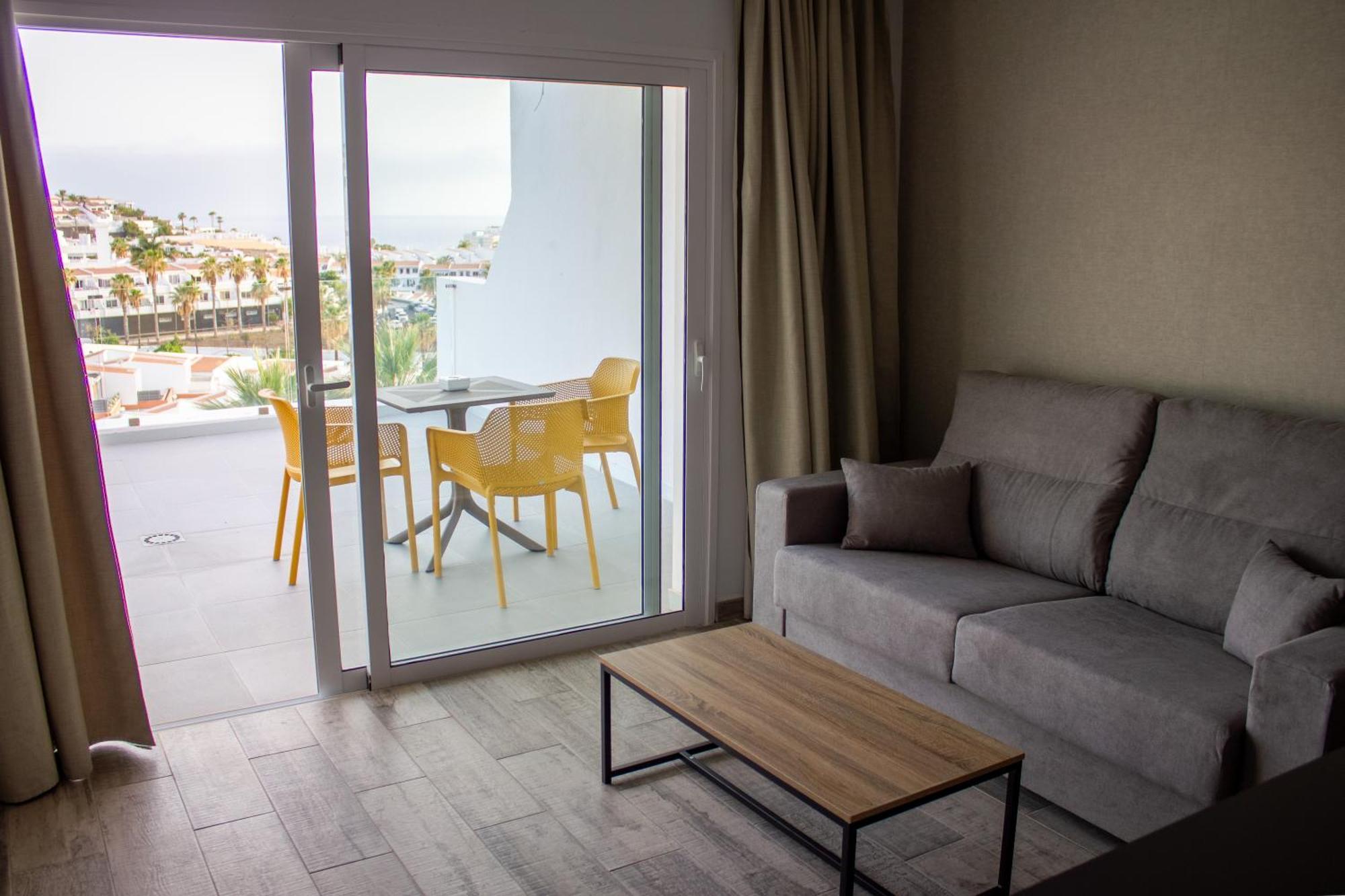 Costa Adeje Garden Aparthotel Playa de las Americas  Luaran gambar